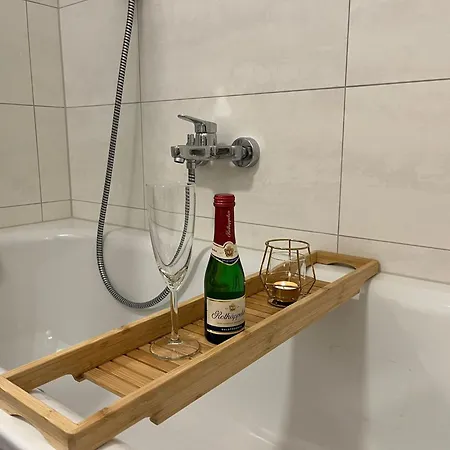 Wohnperle: Zentrumsnah*ruhig*familienbett*2 Sz * Δρέσδη